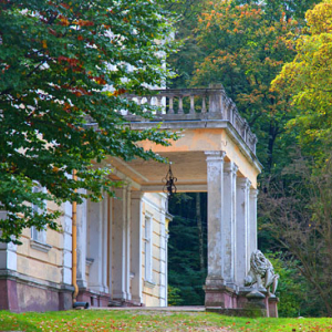 Zloty Potok, Palac Raczynskich z 1856 r, 